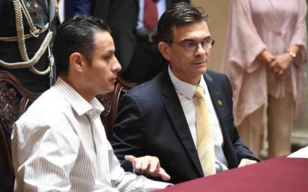 EDMAND LARA PROFUNDIZA CRISIS EN EL GOBIERNO DE RODRIGO PAZ