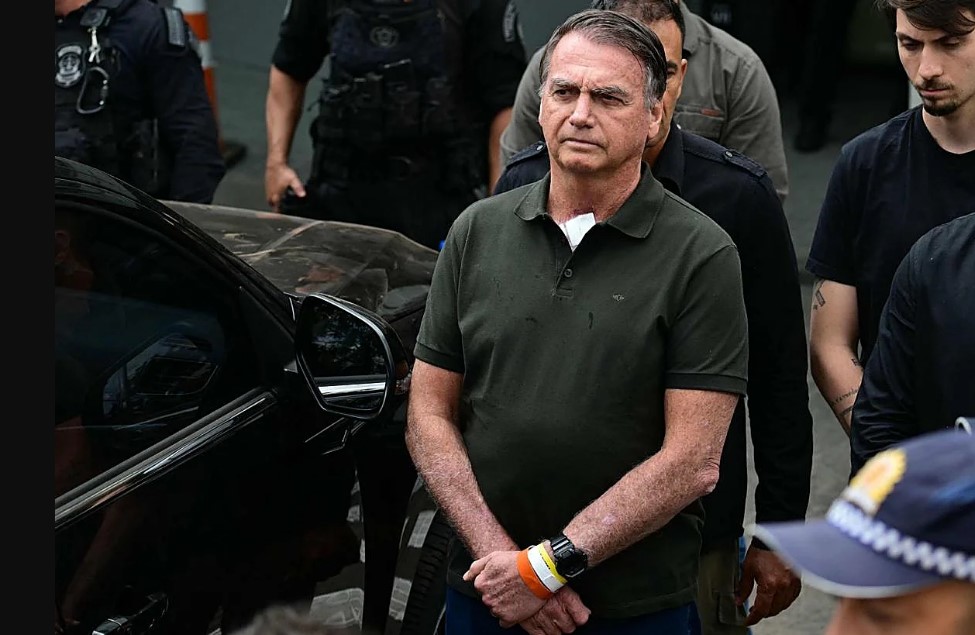BOLSONARO DETENIDO PREVENTIVAMENTE POR INTENTO DE FUGA