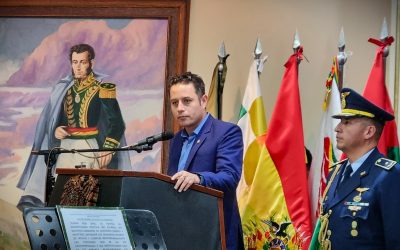 NUEVOS COMANDANTES Y DIRECTORES RENUEVAN POLICÍA BOLIVIANA