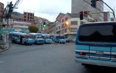 PARO DE TRANSPORTE SE ACATA EN LA PAZ Y SANTA CRUZ