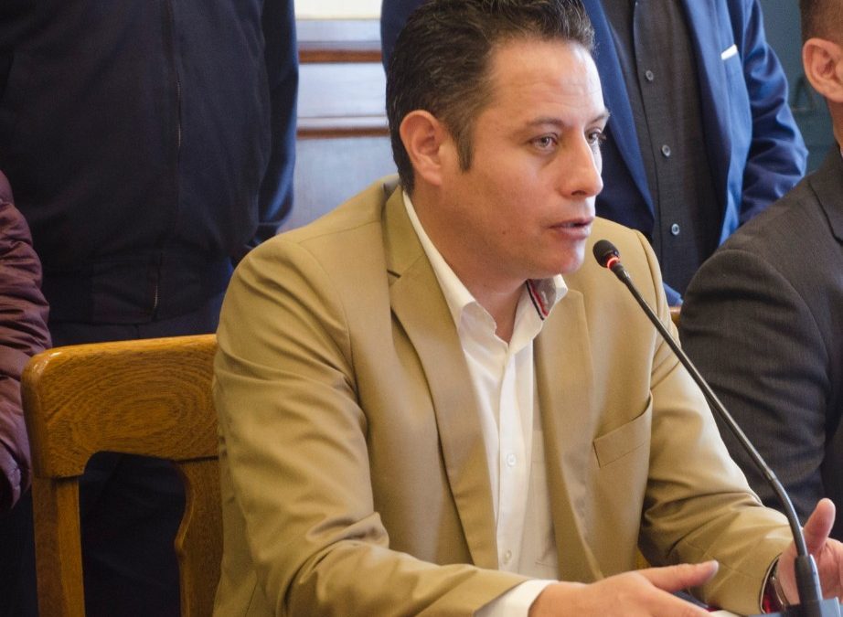 LARA SE REFIERE COMO “PELOTUDOS” A MINISTROS DE ESTADO