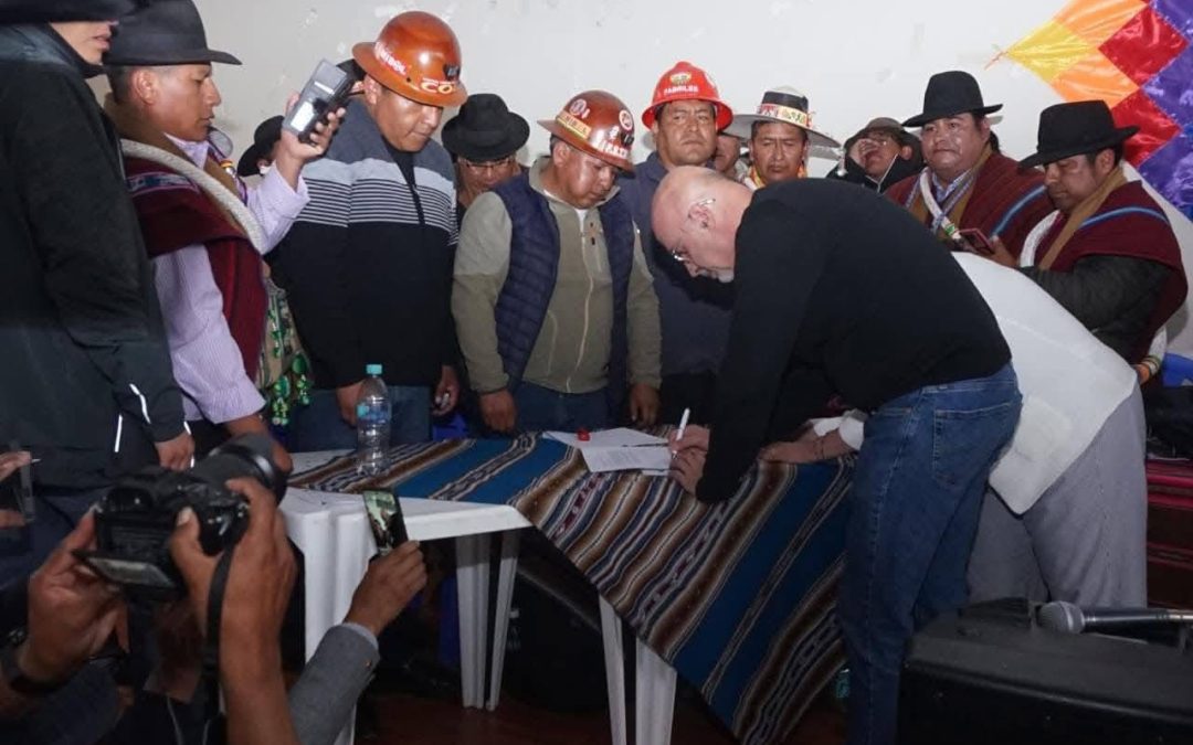 LA COB LE DOBLA EL BRAZO AL GOBIERNO: SE ABROGA PARTE DEL DECRETO 5503