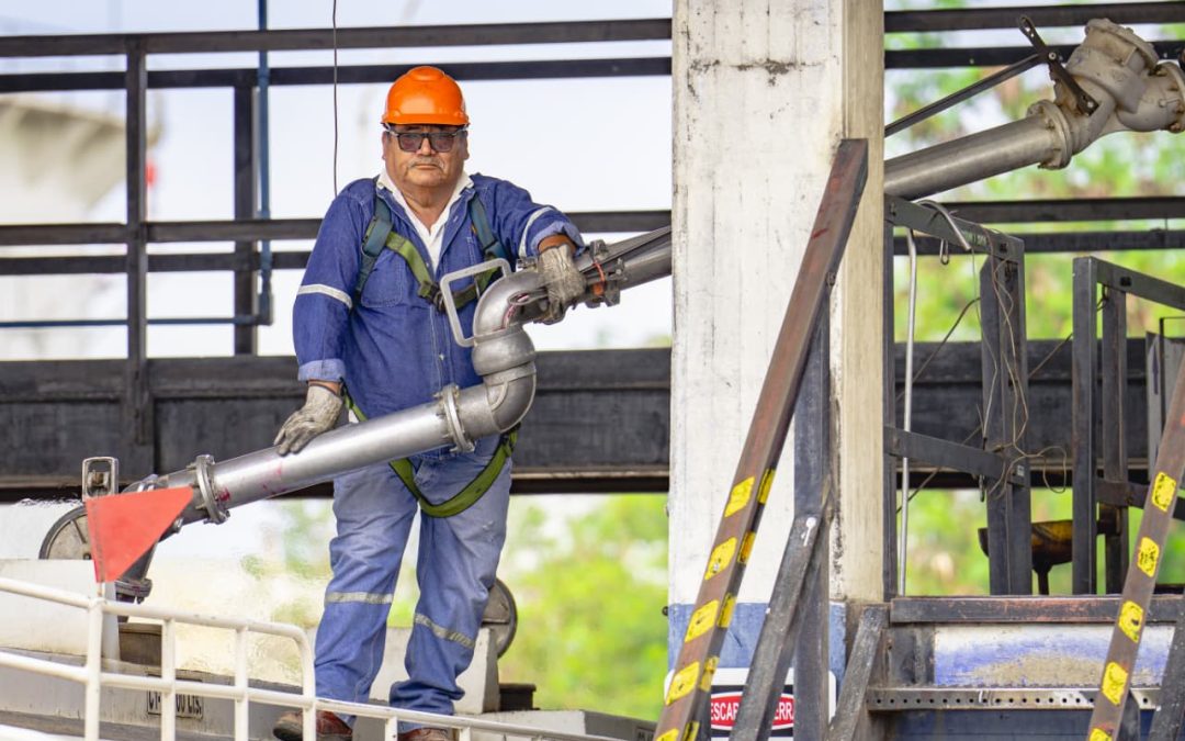 EL NORTE DEL PAÍS VIVE SIN COMBUSTIBLE, YPFB PRIORIZA SANTA CRUZ
