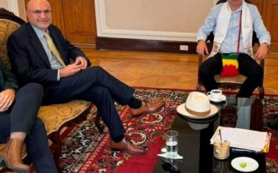 LARA DENUNCIA QUE FUE REDUCIDO A EMPLEADO DE LUPO Y EL GOBIERNO DE PAZ DEFIENDE EL DECRETO 5552