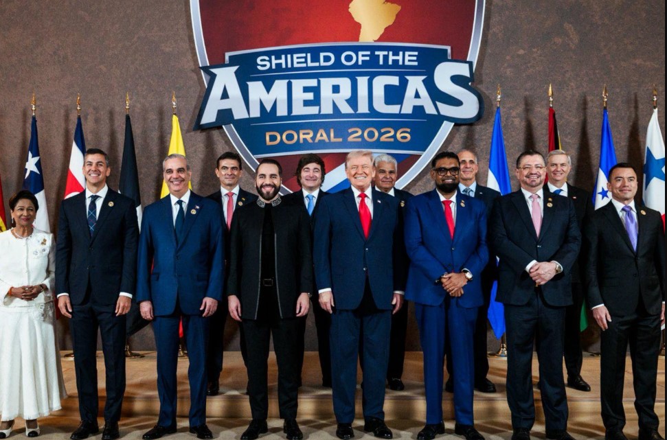 TRUMP DESPRECIA EL IDIOMA ESPAÑOL ANTE DIEZ PRESIDENTES