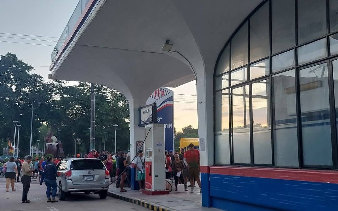 GOBIERNO ANUNCIA POSIBLE ALZA DE COMBUSTIBLES DEBIDO AL  PRECIO DEL PETRÓLEO