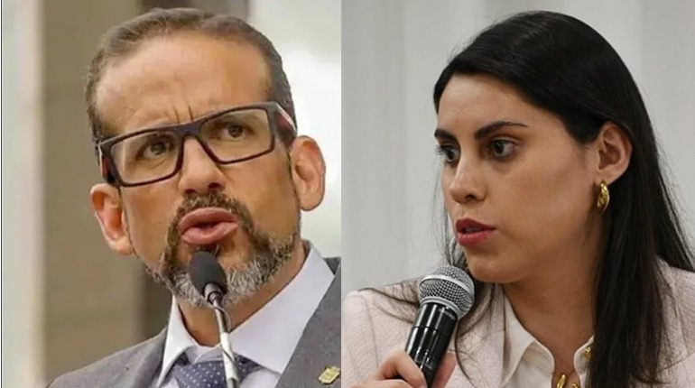 PRESIÓN CRUCEÑA FUERZA RENUNCIA DE LA VICEMINISTRA ANDREA BARRIENTOS