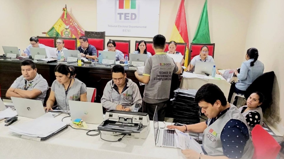 TED BENI CIERRA CÓMPUTO AL 100% Y ACTIVA BALOTAJE