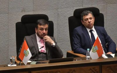 RODILLO PARLAMENTARIO FRENA CENSURA Y SALVA A MEDINACELLI