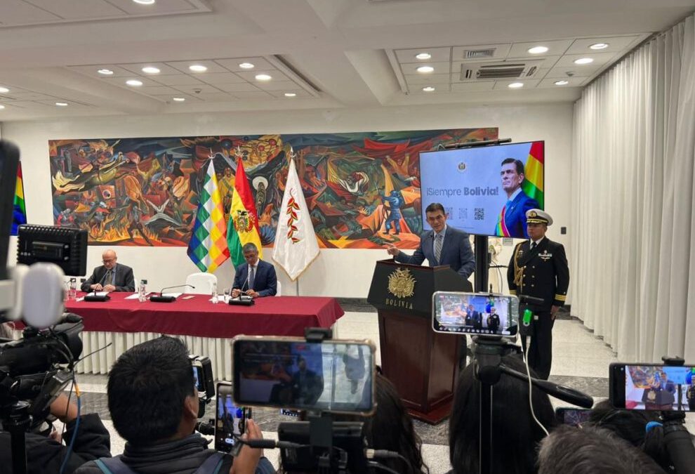 DEUDA CON FLAR DESTAPA DEVALUACIÓN QUE EL GOBIERNO NIEGA