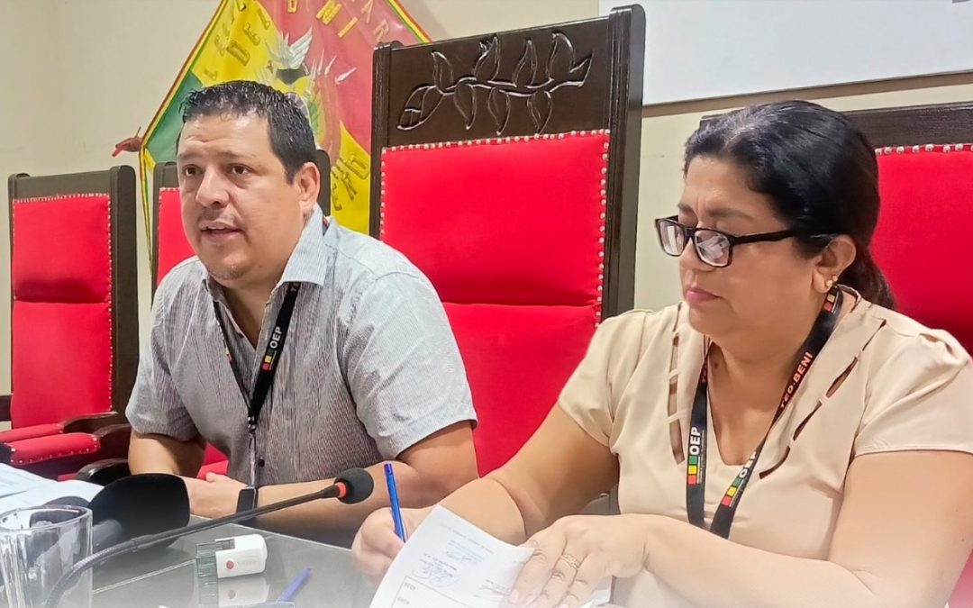 ALEX MAURICIO RIVERO EGÜEZ, UN ÁRBITRO ELECTORAL APEGADO A LA LEY, HOGAREÑO, FUTBOLERO Y DE BUEN COMER