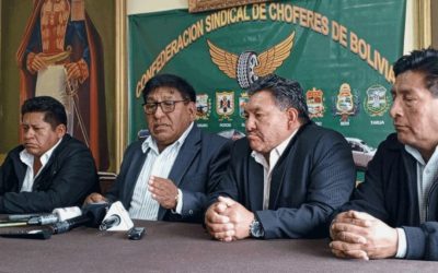 CASO GASOLINA: CHOFERES AMENAZAN CON PARALIZAR EL PAÍS