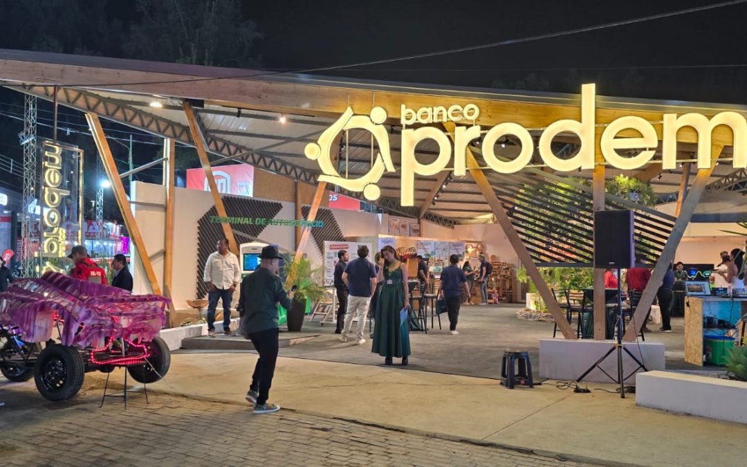 BANCO PRODEM REVOLUCIONA LA FEXCO 2026 CON UN STAND “VIVO” CONSTRUIDO CON RESIDUOS RECICLADOS