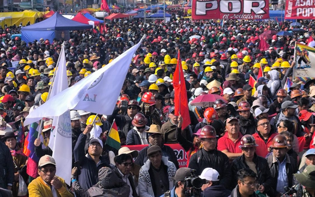 PARO GENERAL INDEFINIDO DE LA COB ARRANCA HOY CON MOVILIZACIONES NACIONALES