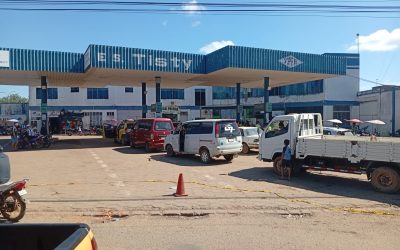 ESCASEZ DE GASOLINA OBLIGA A COBIJEÑOS A ABASTECERSE EN BRASIL