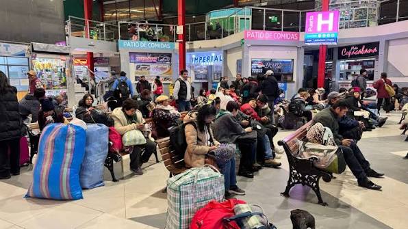 ESCASEZ DE DIÉSEL DISPARA PASAJES Y DEJA RUTAS SIN BUSES