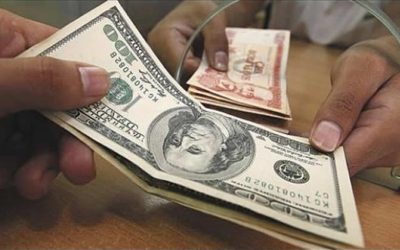 EL DÓLAR BORRÓ UN TERCIO DEL VALOR DEL SALARIO EN 28 DÍAS