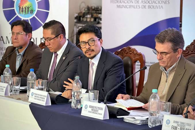 GOBIERNO ADMITE QUE PRÉSTAMO DEL FMI CONDICIONA SUBIR PRECIO DEL DIÉSEL