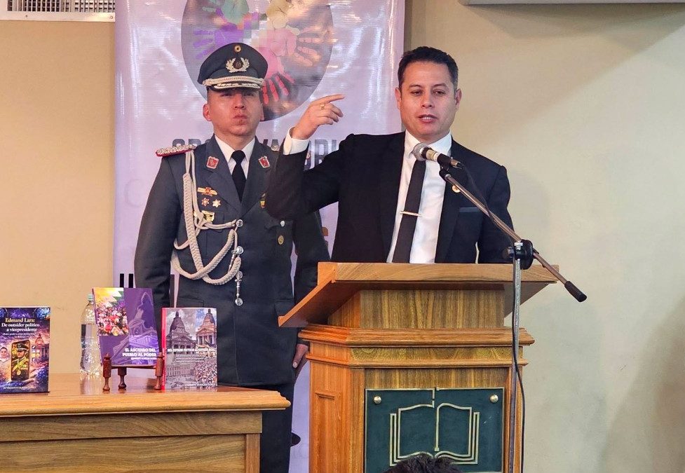 LARA REIVINDICA LA SUPLENCIA PRESIDENCIAL ANTE AUSENCIA DE PAZ