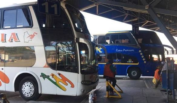 TRANSPORTISTAS INTERDEPARTAMENTALES RATIFICAN PARO Y PLANTEAN SUBIR PASAJES HASTA 60%