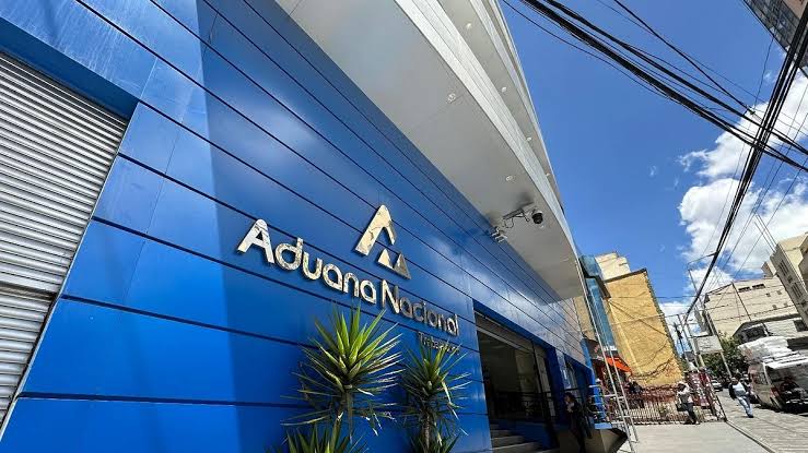PACHECO DENUNCIA PRESUNTO COBRO DE BS 1,14 MILLONES POR 41 CAMIONES EN YACUIBA