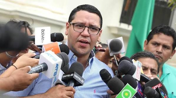 TOMÁS MONASTERIO ALERTA SOBRE RIESGO DE USAR INVESTIGACIÓN PARA INTERVENIR EL MINISTERIO PÚBLICO