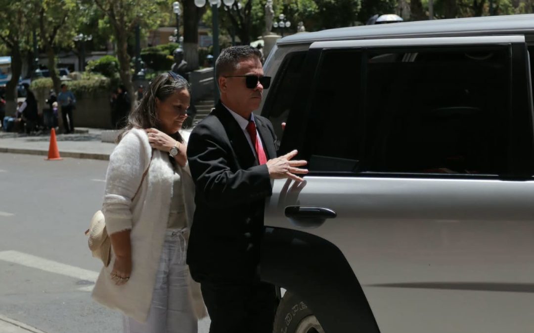LARA POSESIONARÁ ESTA NOCHE A URIOSTE COMO FISCAL GENERAL INTERINO