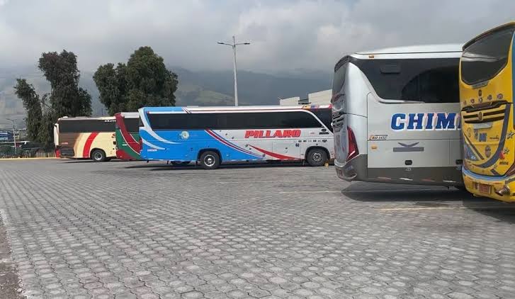 ATT Y CHOFERES FRENAN ACUERDO TARIFARIO Y APLAZAN DECISIÓN HASTA EL MARTES