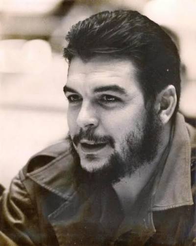 LA AGONÍA DEL CHE Y EL NACIMIENTO DE UN SÍMBOLO