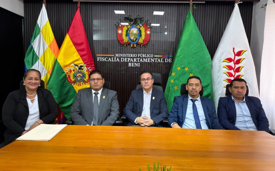 FISCAL ADVIERTE INJERENCIA DE MAFIAS EN MEDIOS Y LA PRENSA EXIGE PRUEBAS