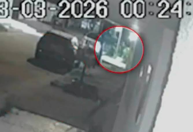 VIDEO DE SEGURIDAD APUNTA A EXJEFES POLICIALES Y SALPICA A DOS MINISTROS